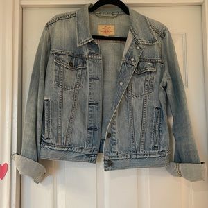 Levi’s light denim jacket